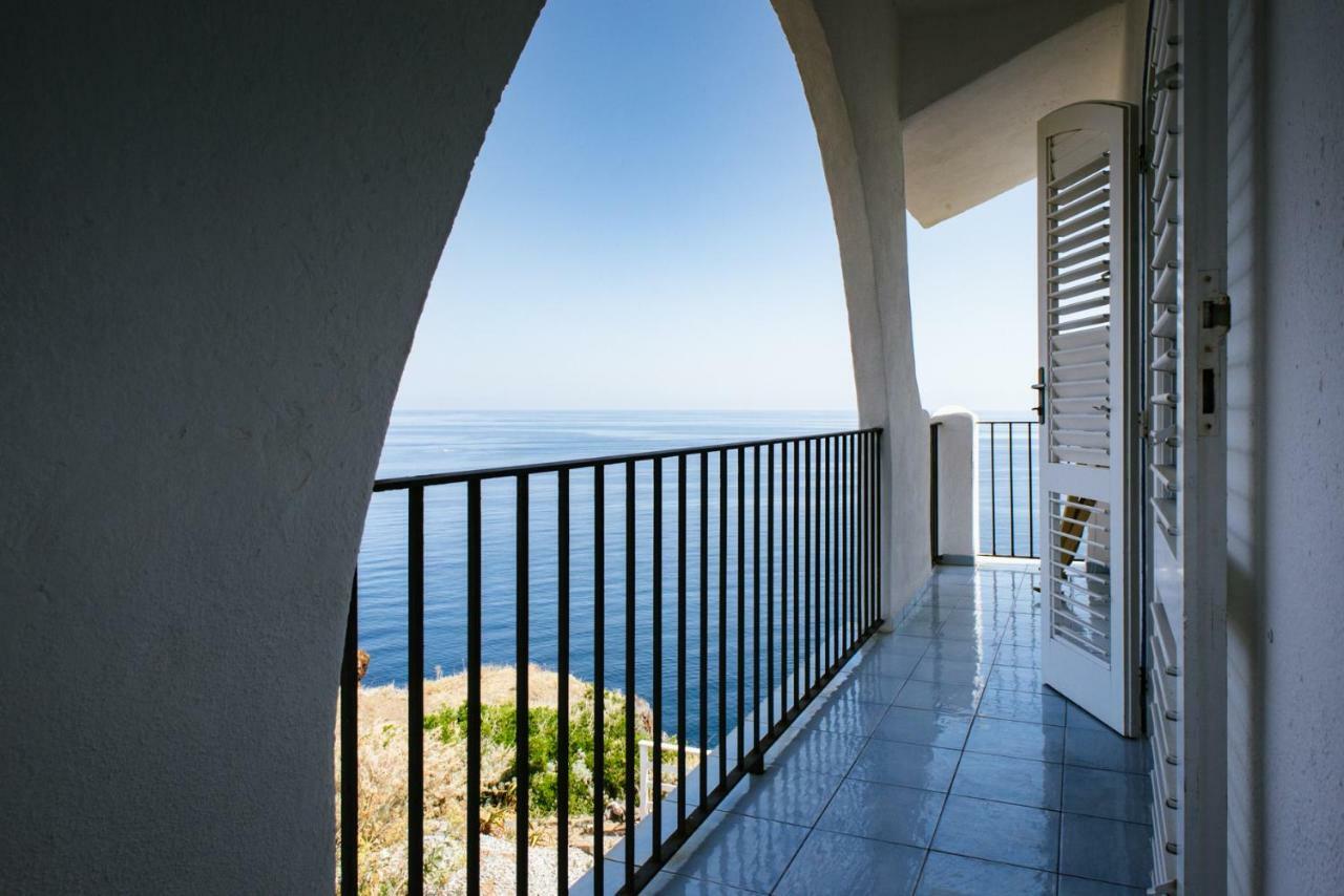Hotel Punta Scario Malfa (Salina) Exterior foto